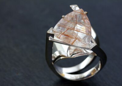 Bague FLATEY quartz rutile or gris palladié diamants