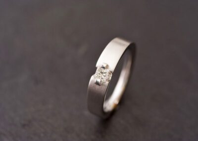 Bague EG ANDA or gris palladié diamant princesse