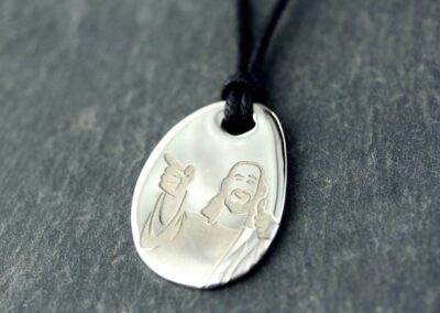 Médaille FUNKY JÉSUS Argent gravure de votre dessin ou ecriture perso