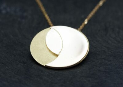 Médaille SIMPLICITÉ Or jaune sable et polis