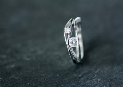 Bague WAVES or gris palladie diamants