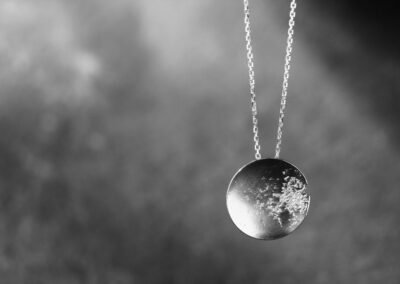 Collier MOON Or gris palladié