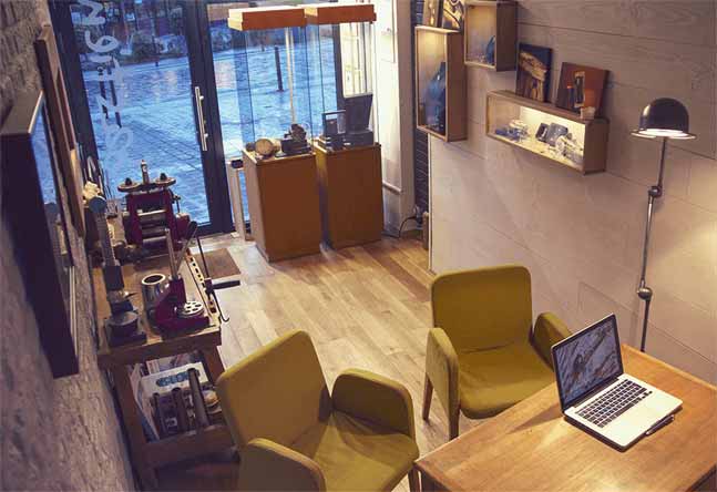 Vue intérieure de la boutique de Sébastien